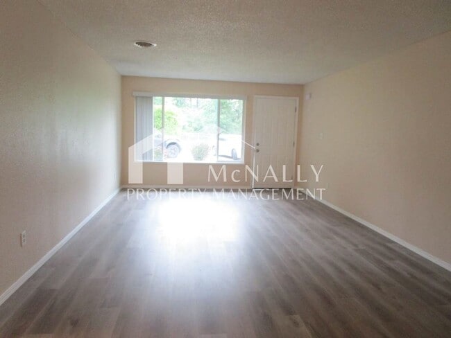 Building Photo - Melton: 6606