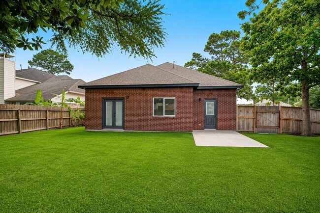 Building Photo - 1522 New Cedars Dr