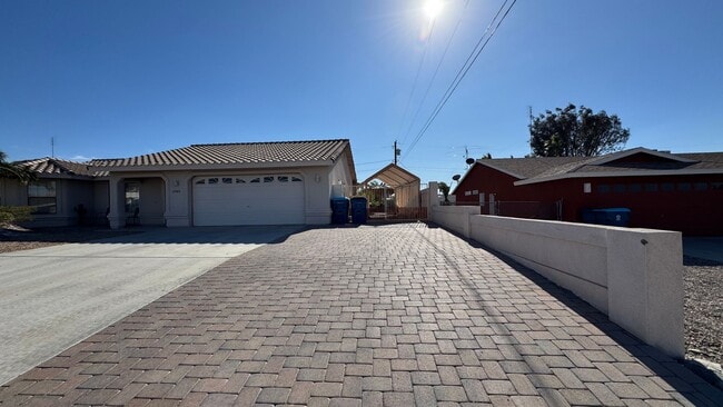Building Photo - Furnished Pool Home Rental!!
