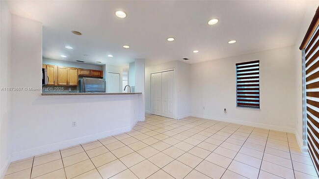 Building Photo - 12819 SW 31st Ct