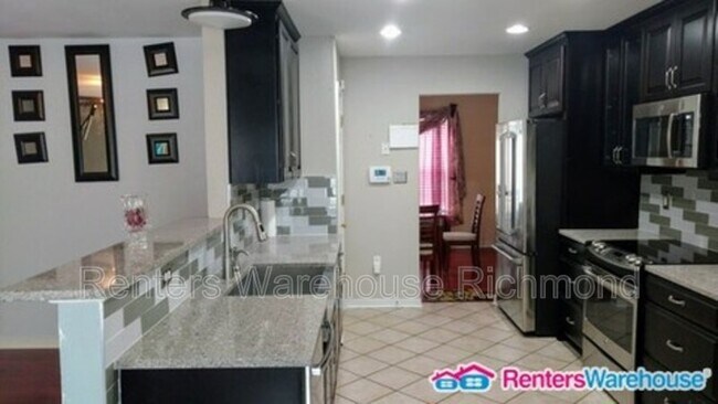 Building Photo - 15124 Fernway Dr