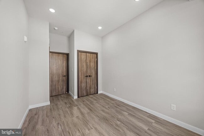 Building Photo - 405 N Simpson St
