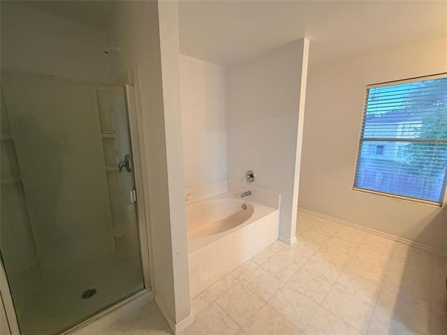Building Photo - 8440 Shallow Creek Dr