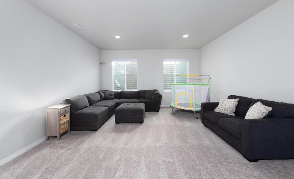 Building Photo - 9709 Quietwalk Ln