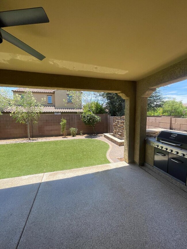 Building Photo - 4425 E Muriel Dr