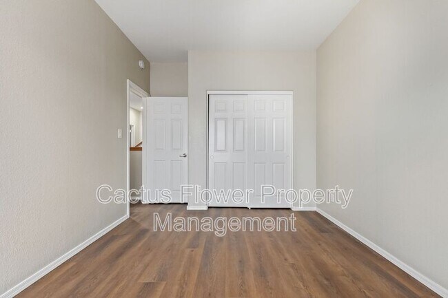 Building Photo - 1651 E Flint St