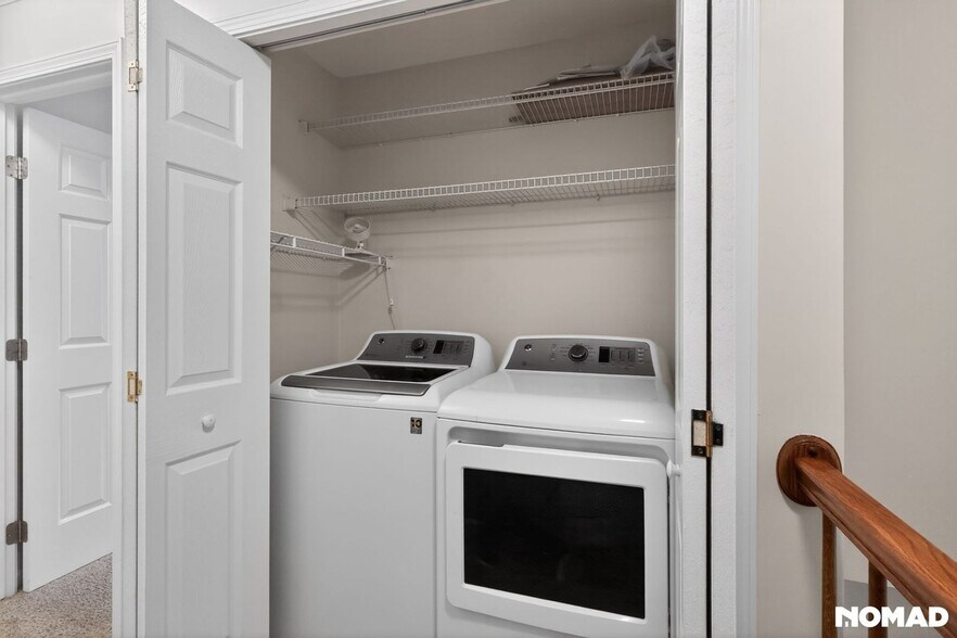 Building Photo - 319 Montibello Dr