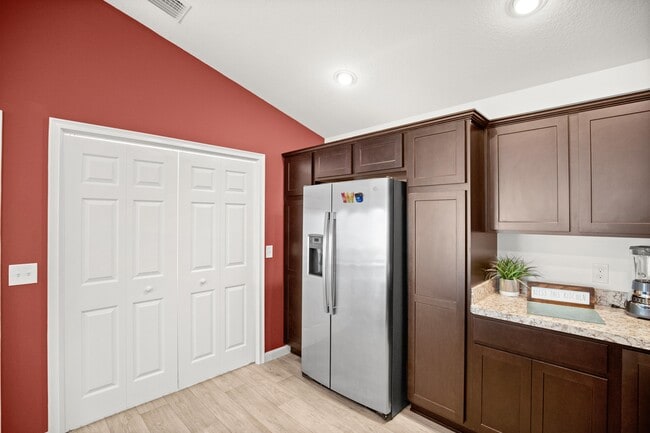 Building Photo - 4981 Ellie Ln