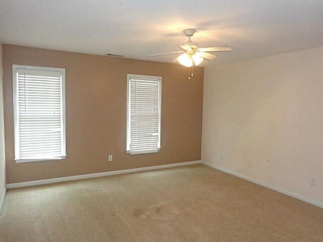 Building Photo - 1294 Sweet Bottom Ct SW