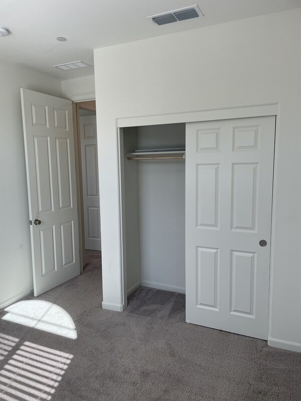 Building Photo - 5820 Kristina Pl