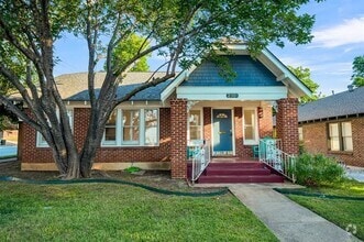 Building Photo - 2301 W Rosedale St S