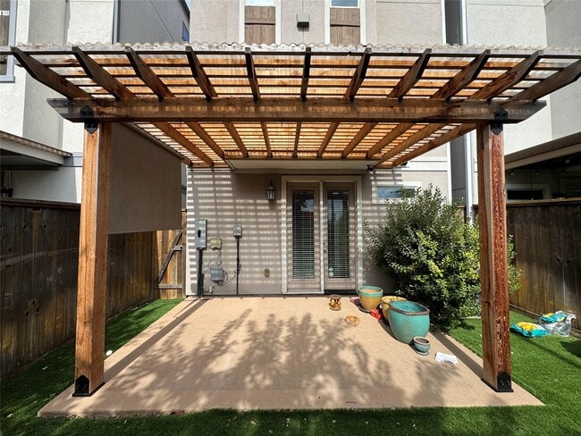 Building Photo - 6755 Highclere Manor Ln