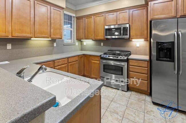 Building Photo - 194 S Veracruz Pl