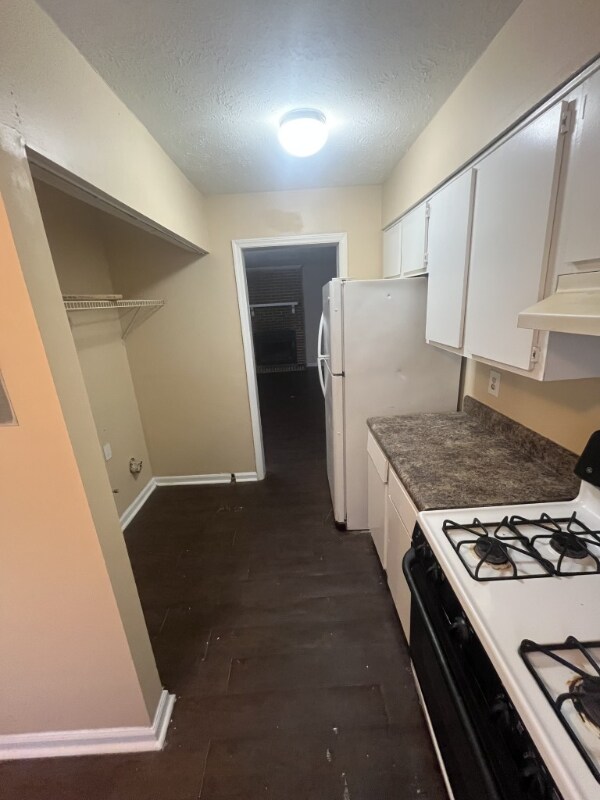 Building Photo - 3709 Church St