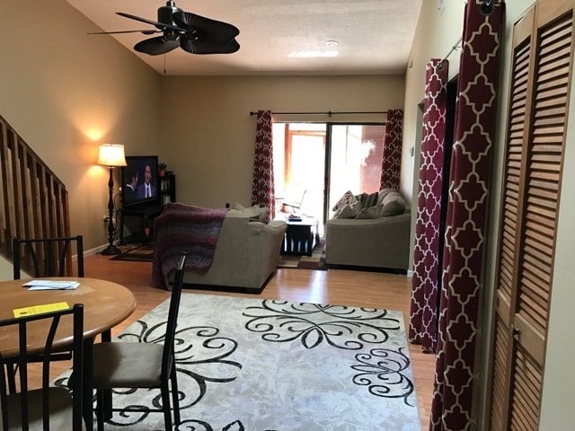 Building Photo - 405 Brown Rd