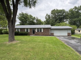 Building Photo - 19 Elk Dr
