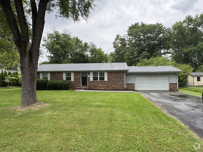 Building Photo - 19 Elk Dr