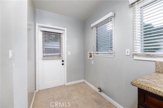 Building Photo - 1929 Wellesley Rd