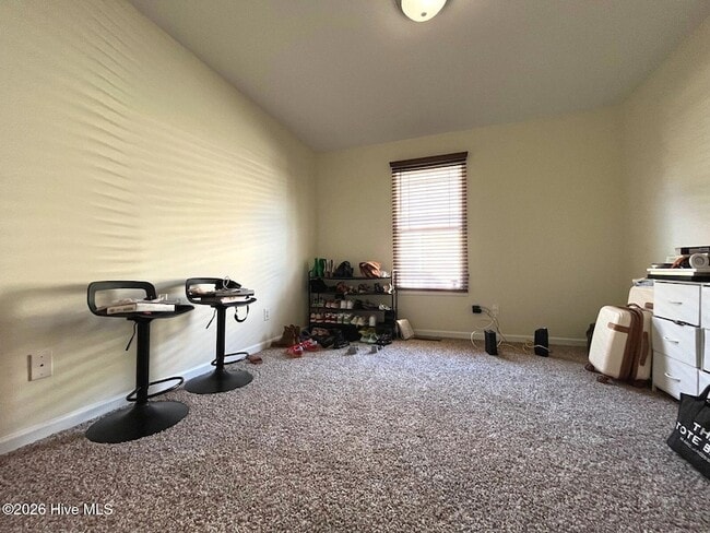 Building Photo - 323 Tokay Dr