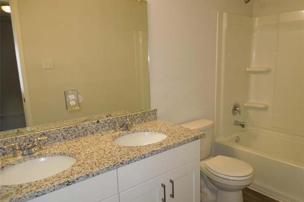 Building Photo - 266 Bluebonnet-