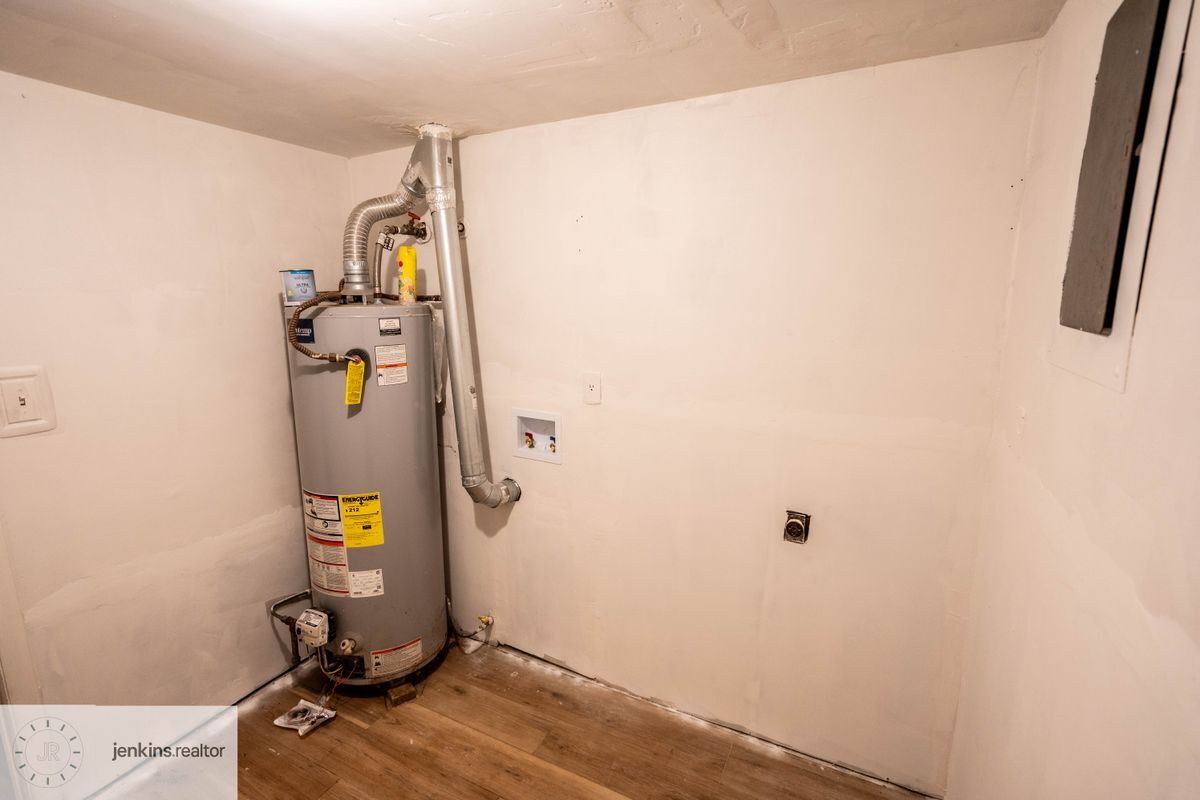 Building Photo - 2644 Preston Dr