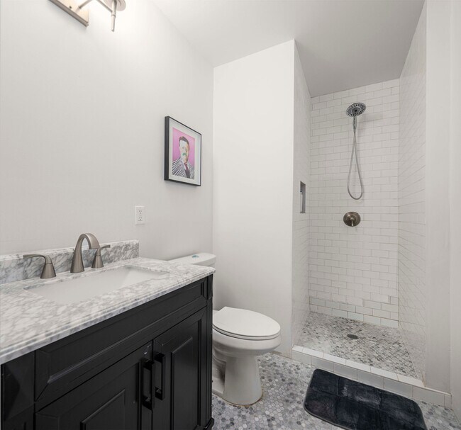 Building Photo - 354 Bowery-SI ID1034997P