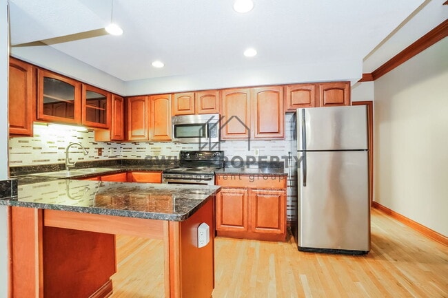 Building Photo - 4 Clark Pl