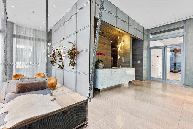 Building Photo - 321 Ocean Dr