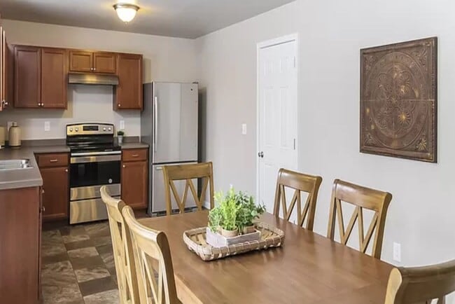 Building Photo - Great Home in Outstanding Schools!