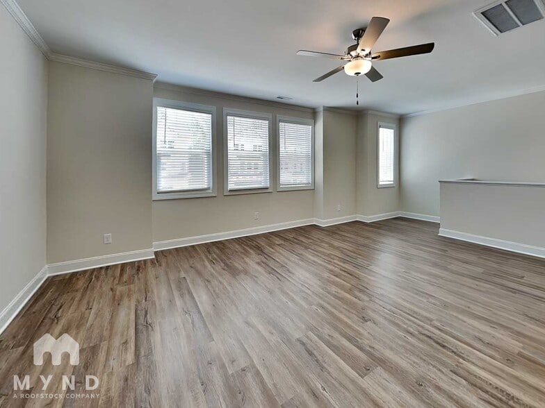 Building Photo - 6921 Woodland Stream Pl