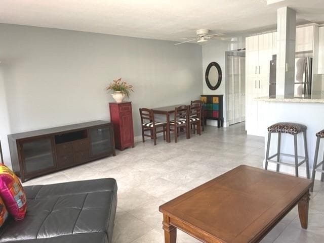 Building Photo - 4 Ventnor Dr