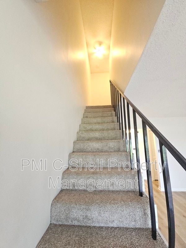 Building Photo - 4730 Huron Dr