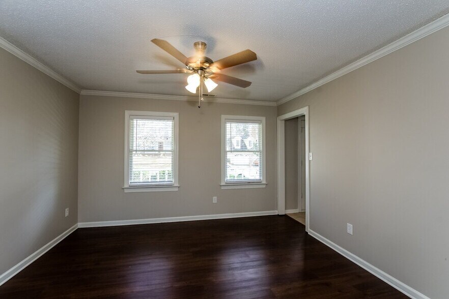 Building Photo - 2515 Haybrook Ln