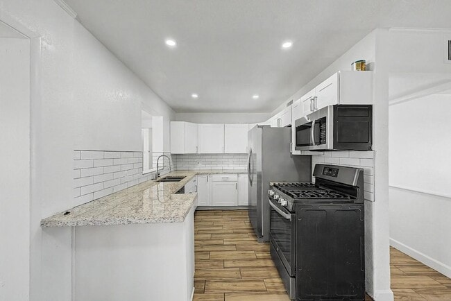Building Photo - 3519 W Orchid Ln