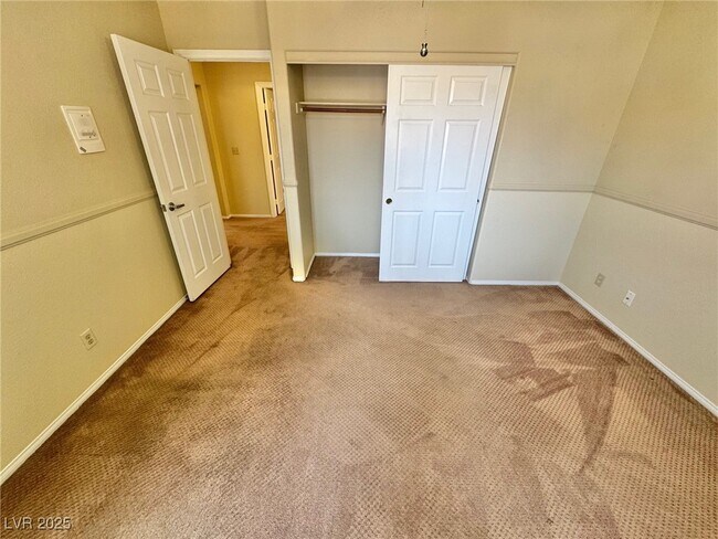 Building Photo - 8240 Tivoli Cove Dr