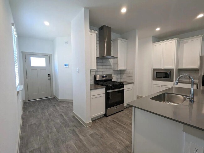 Building Photo - 12808 Tokenhouse Ln