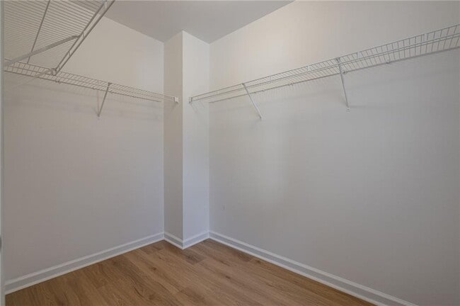 Building Photo - 2245 Leicester Way SE