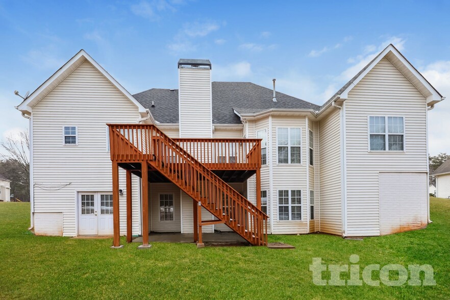 Building Photo - 115 Victor Ln