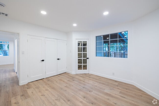 3BR, 2BA - 1,600SF - Bedroom - 4437-4439 Vista Del Monte Ave