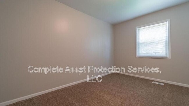 Building Photo - 80 E Oak Hill Rd