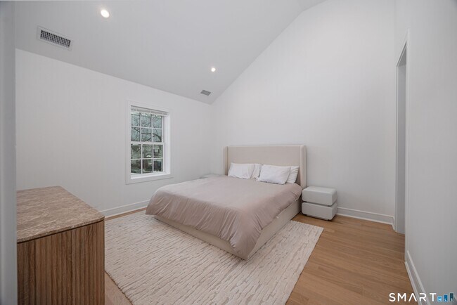 Building Photo - 82 Josephine Evaristo Ave