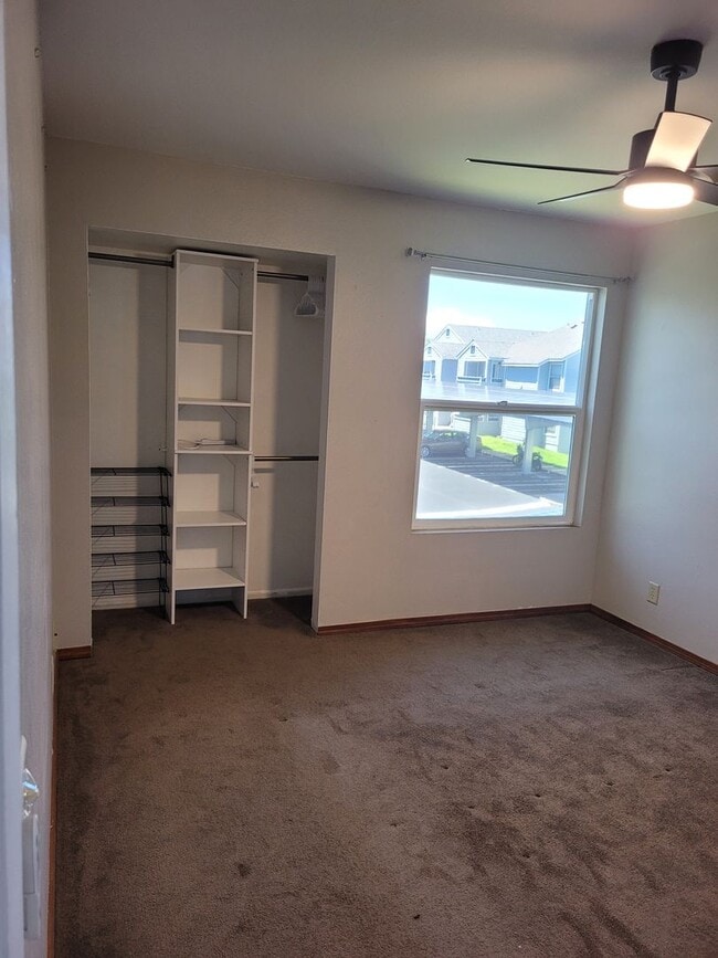 Building Photo - Fairway Terrace, two bedroom