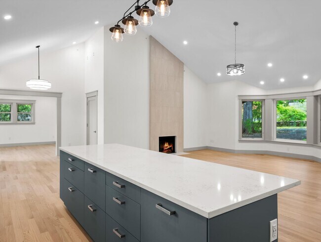 Building Photo - Modern Farmhouse 3 Bedroom 3.5 Bathroom