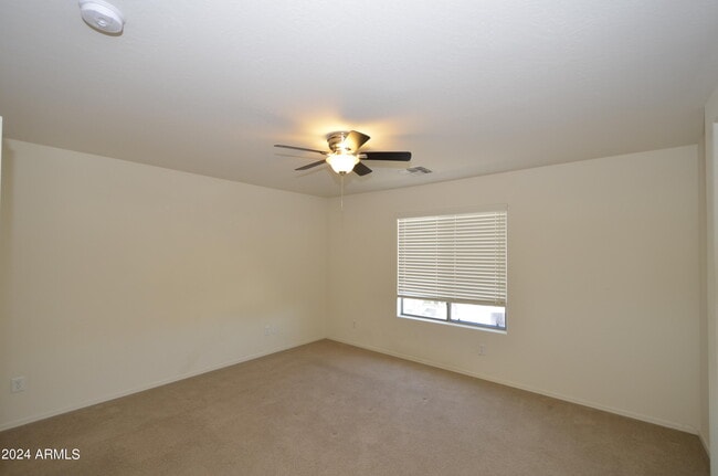 Building Photo - 1680 W Swan Pl