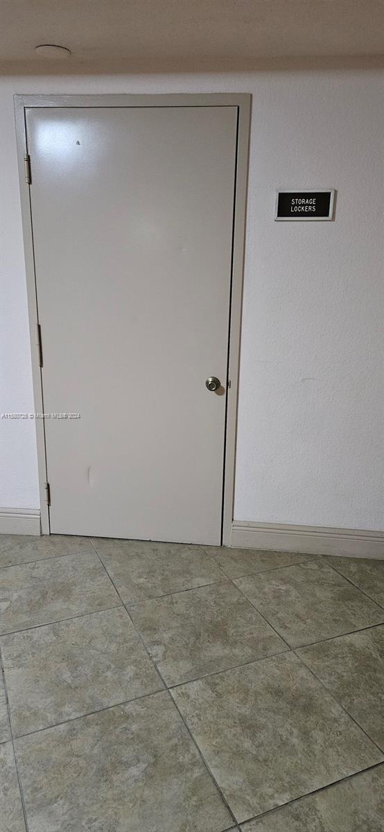 Building Photo - 1300 NE Miami Gardens Dr