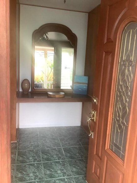 Building Photo - 55-053 Naupaka St