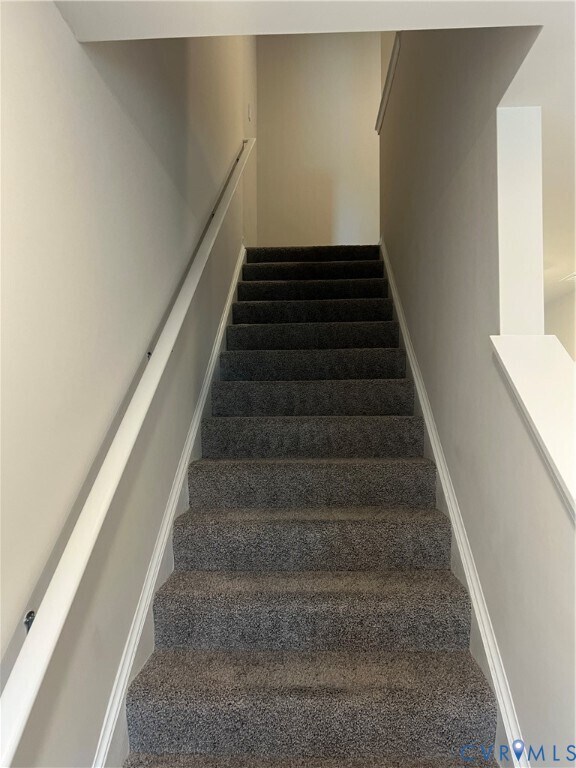 Building Photo - 3568 Perrins Hl Wy