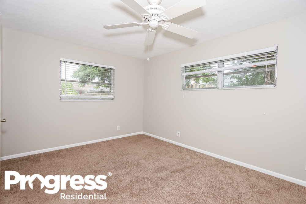 Building Photo - 12695 Westport Cir
