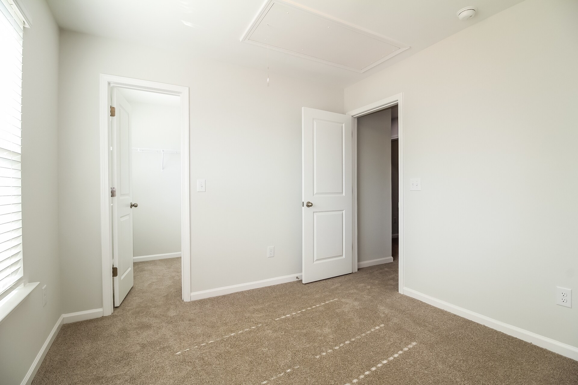 Building Photo - 313 Woodgate Wy