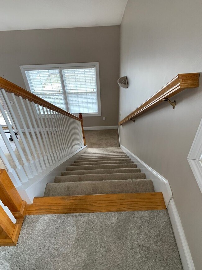 Building Photo - 190 Willow Oak Dr NW